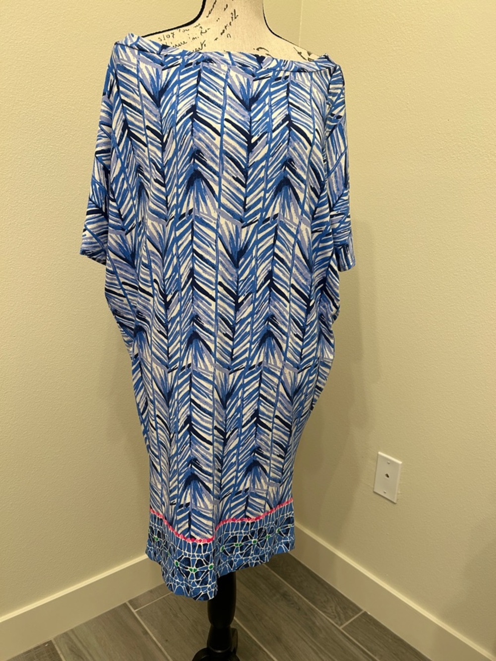 Lilly Pulitzer Blue & White Lowe Shift Dress with Geometric Hem